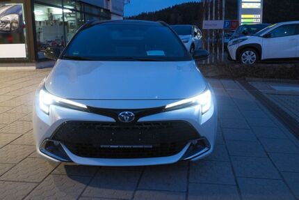 Toyota Corolla 17.000 km 28.900 &euro; Steinach 94377