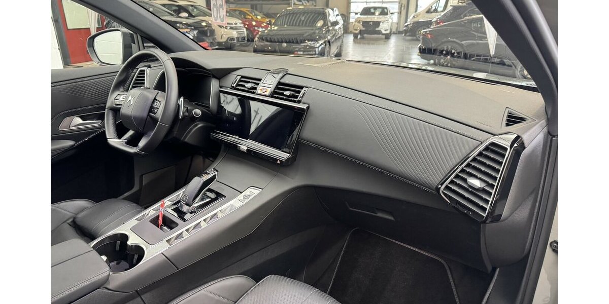 DS Automobiles DS7 Blue HDI 130 Étoile LED Nachtsicht Pano 29.800 km 31.420 &euro; Lich 35423