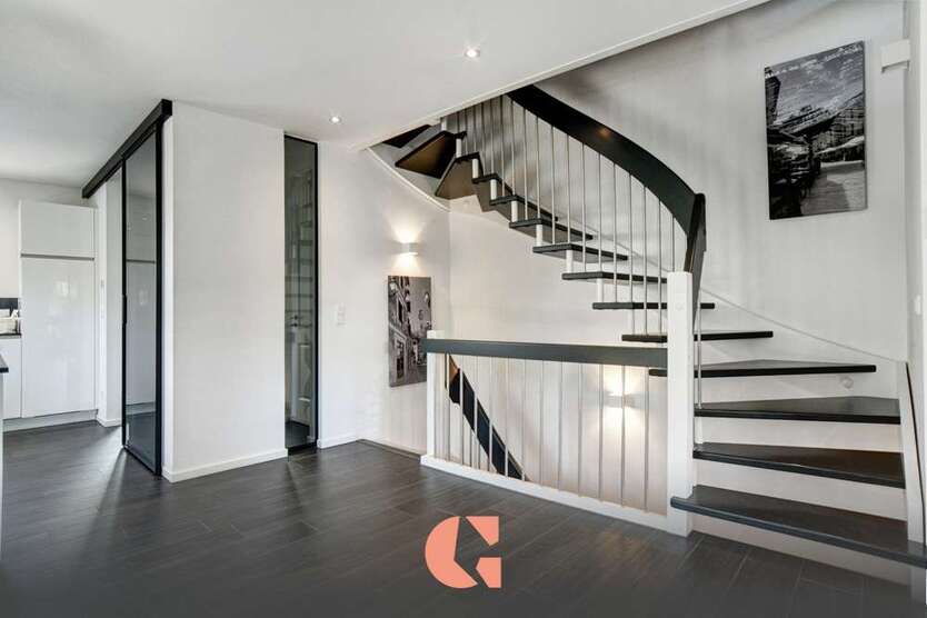 Haus zum Mieten in Ottobrunn 3.300 € 142.44 m²