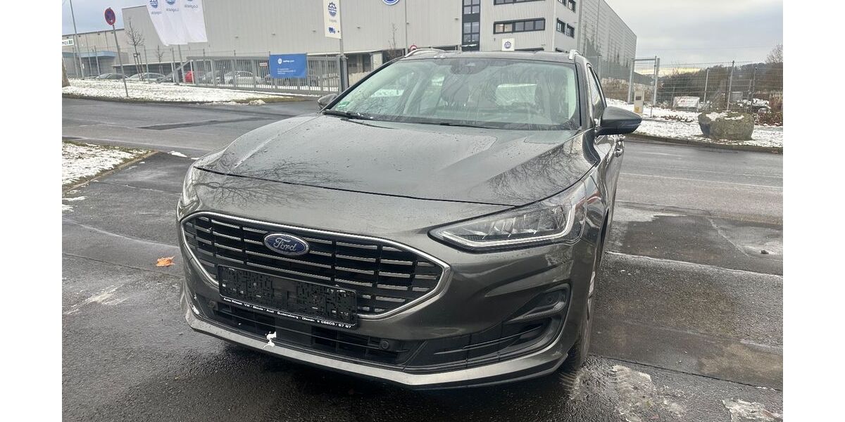 Ford Focus 158.000 km 8.999 &euro; Kassel 34123