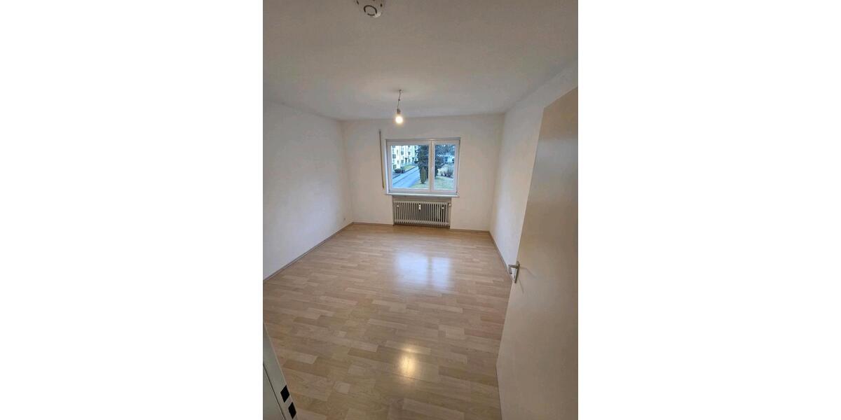 Etagenwohnung Villingen-Schwenningen Schwenningen - 3 Zimmer, 74 m&sup2;, 800&euro; | Angebot:25517093