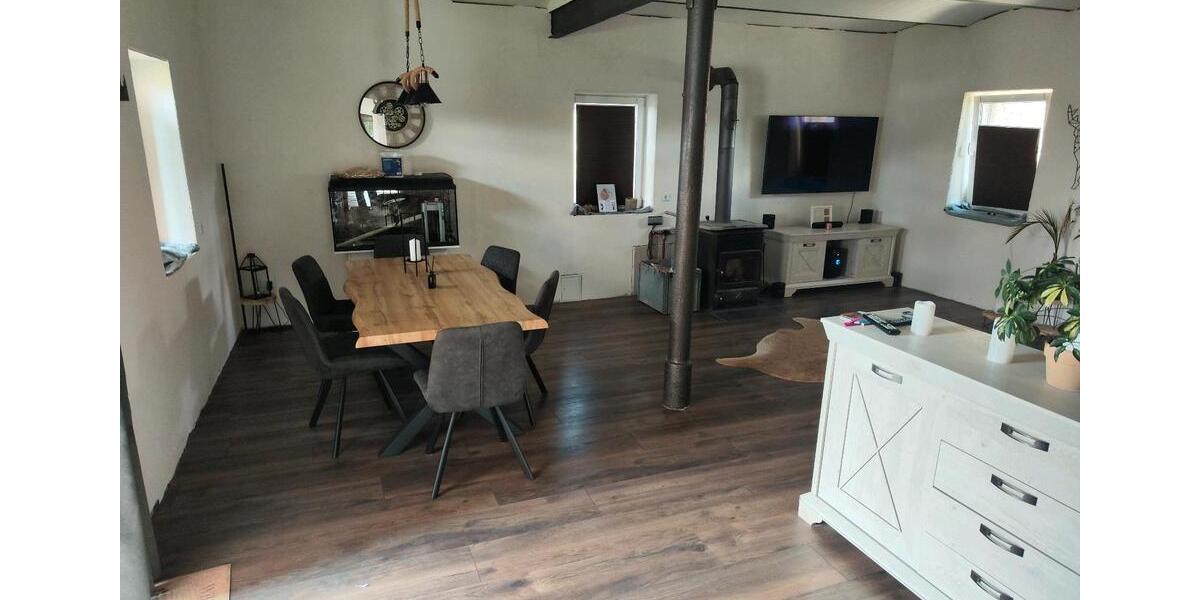 Bauernhaus, Landhaus Döbeln - 10 Zimmer, 156 m&sup2;, 110.000&euro; | Angebot:26022902