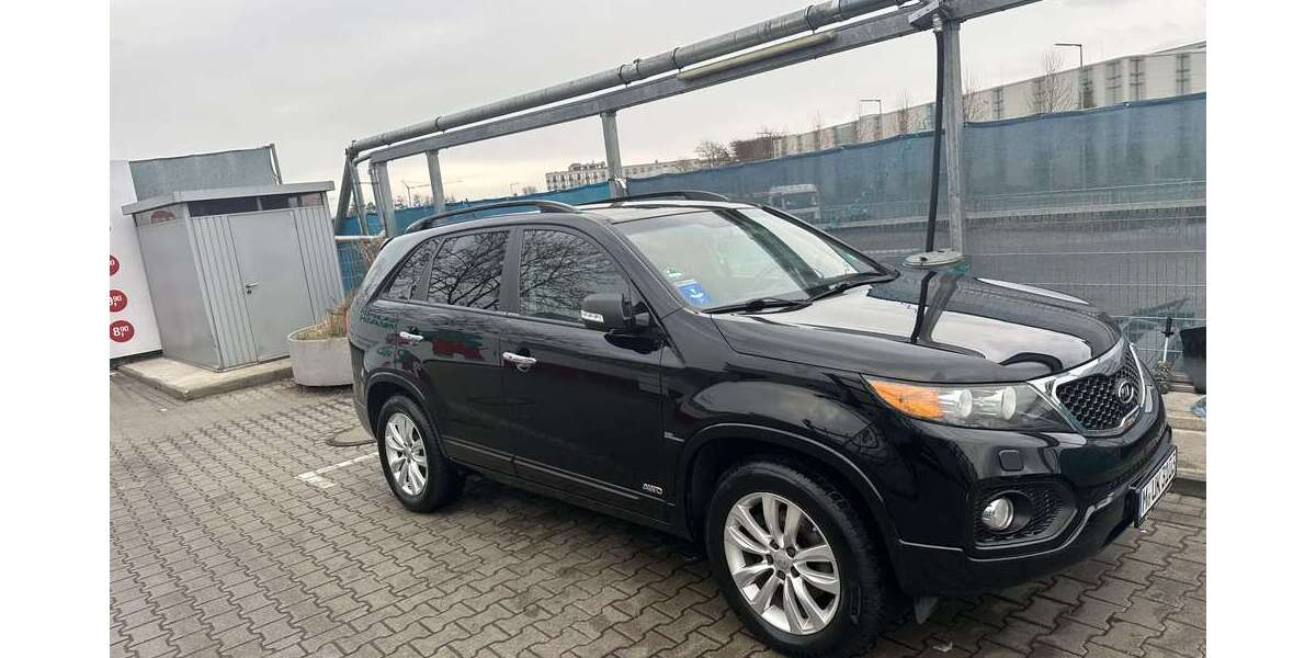 Kia Sorento 206.000 km 9.300 &euro; passing 81245