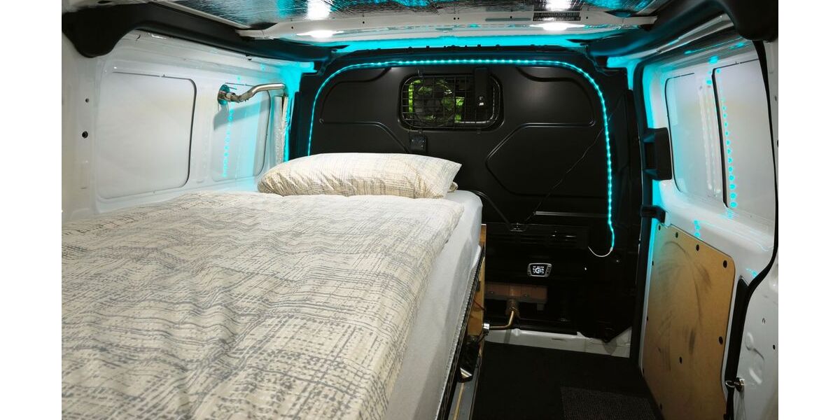 Ford Transit Custom 31.000 km 28.950 &euro; Schlangenbad-Georgenborn 65388