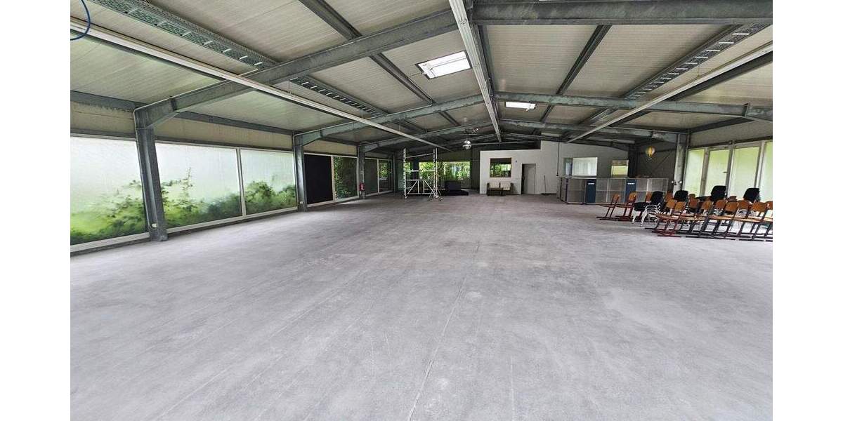 Ca. 35.270 m² gr. Gewerbegrundstück mit Lagerhallen, Gewächshaus, Wohnhäuser, Bürogebäude, Garagen, SP, Freilagerfläche u.v.m. - ca. 60 % vermietet zimmer