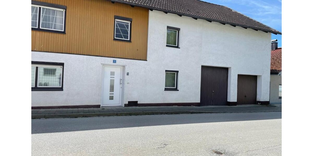 Einfamilienhaus Osterhofen - 5 Zimmer, 140 m&sup2;, 179.000&euro; | Angebot:26087712