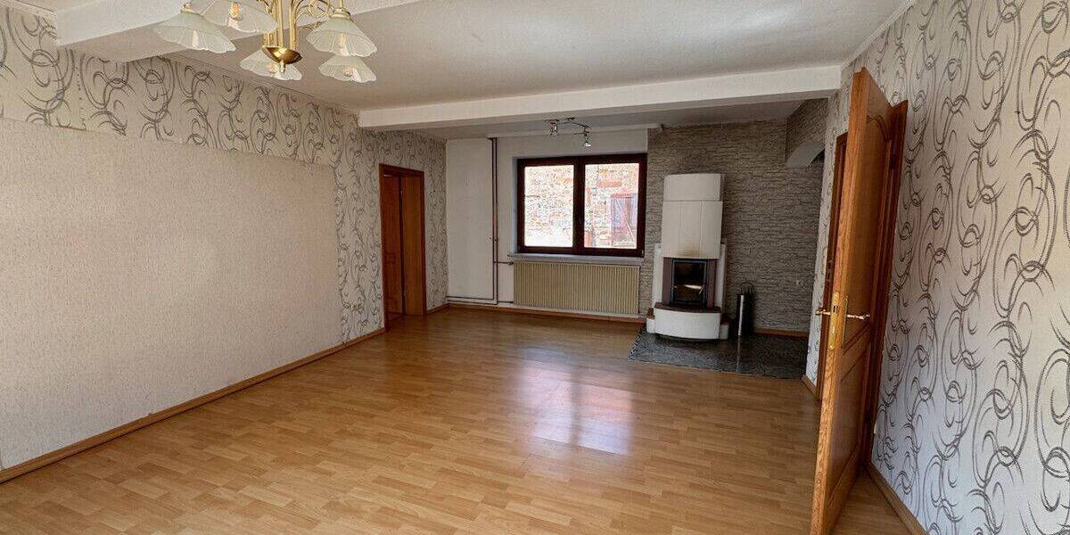 Einfamilienhaus Schaafheim Radheim - 9 Zimmer, 304 m&sup2;, 350.000&euro; | Angebot:26835119