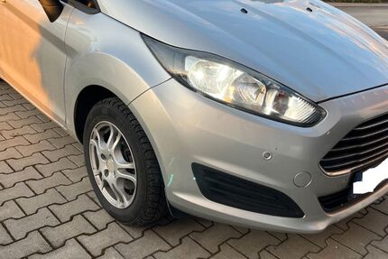 Ford Fiesta 120.000 km 4.000 &euro; Edling 83533