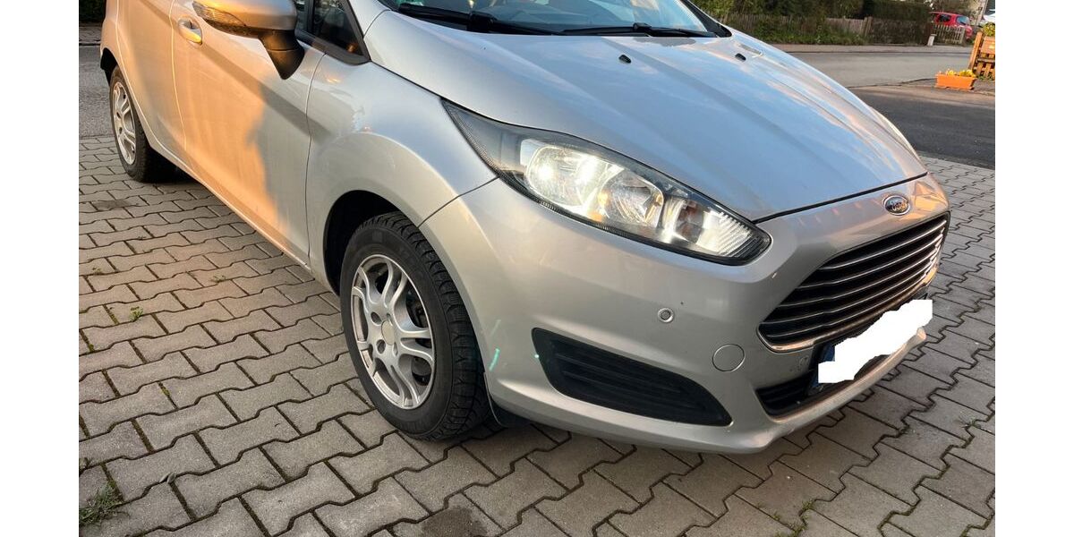 Ford Fiesta 120.000 km 4.000 &euro; Edling 83533