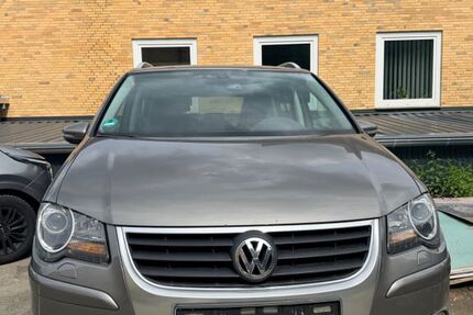 VW Touran 171.000 km 4.400 &euro; Sinn 35764