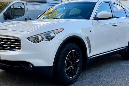 INFINITI FX 144.000 km 10.600 &euro; Frankfurt am Main 65934
