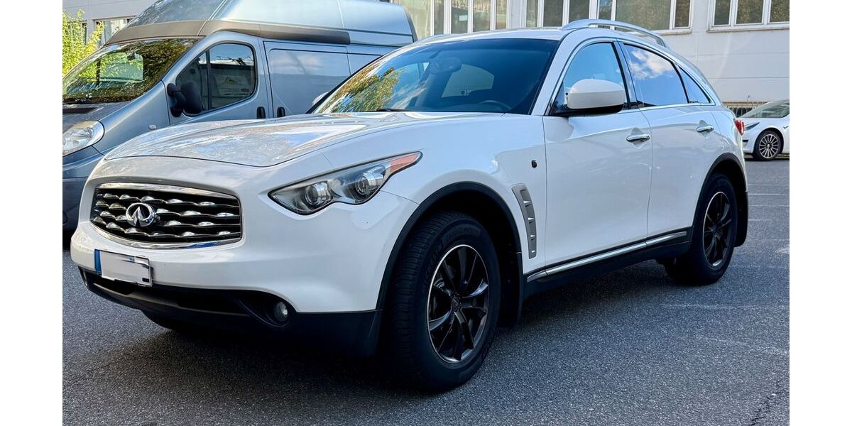 INFINITI FX 144.000 km 10.600 &euro; Frankfurt am Main 65934