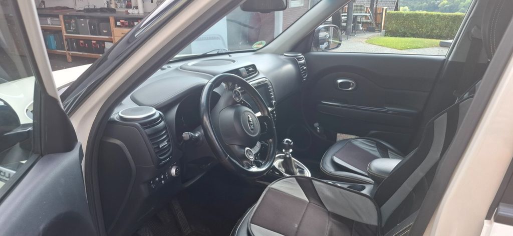 Kia Soul 121.000 km 9.600 € Grävenwiesbach 61279