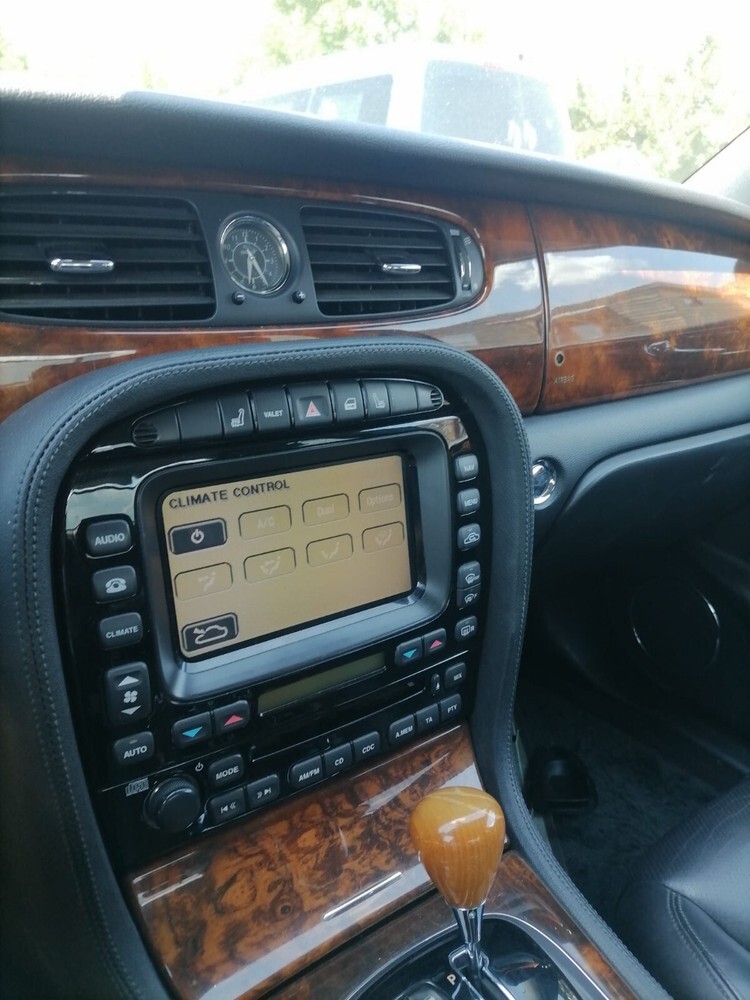 Jaguar XJ8 290.000 km 7.000 € Lauda-Königshofen 97922