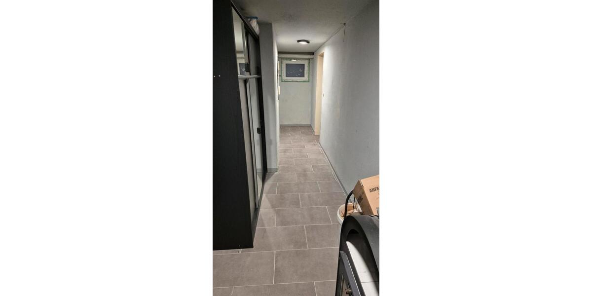 Schönes großes 1-2 Familienhaus in Reyershausen zu verkaufen zimmer