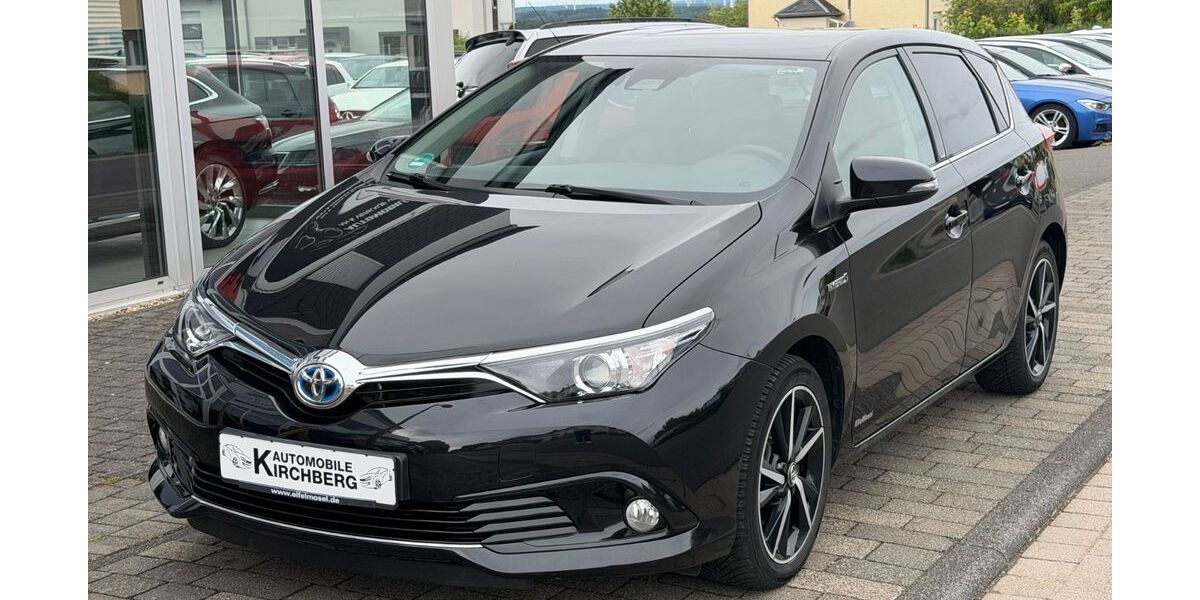 Toyota Auris 126.282 km 12.700 &euro; Kirchberg 55481