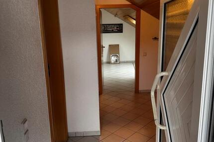 3 Zimmer DG Wohnung in Mechenhard