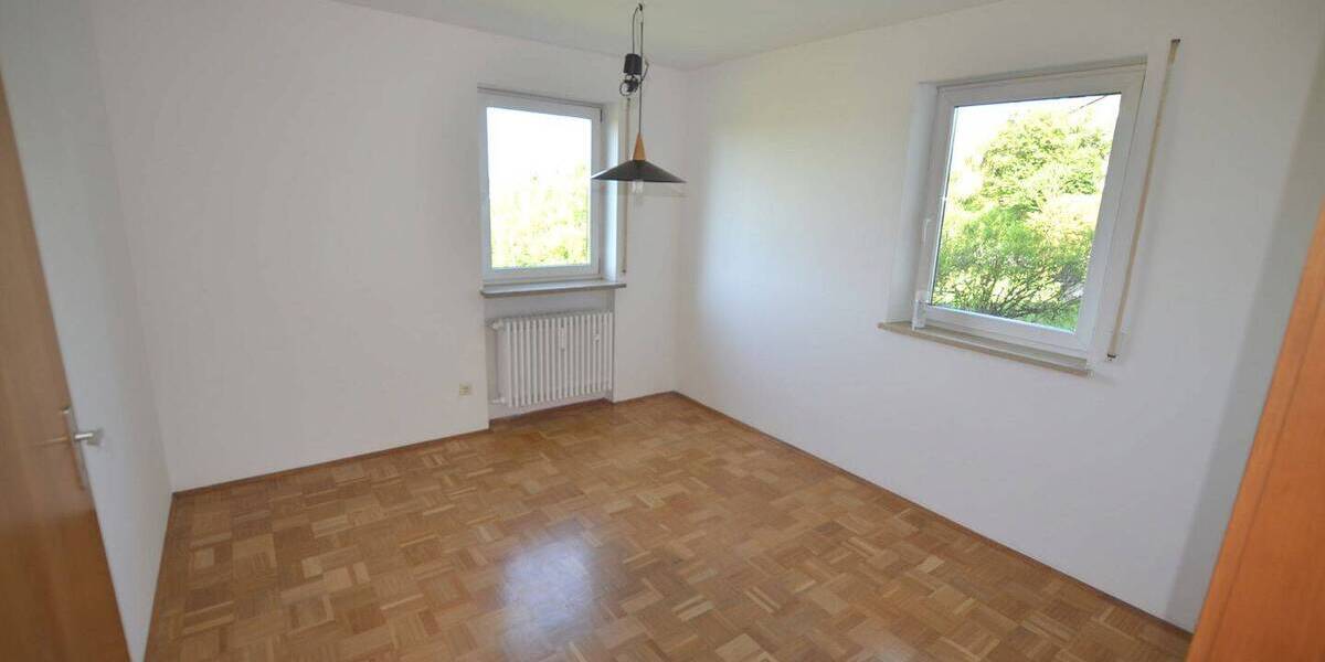 Etagenwohnung Oberpframmern - 4 Zimmer, 125 m&sup2;, 1.550&euro; | Angebot:26874886