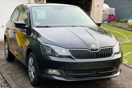 Skoda Fabia 176.423 km 6.490 &euro; hanau 63450