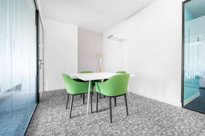 Großraumbüros für 10 Personen 45 sqm in Regus Kaistraße zimmer