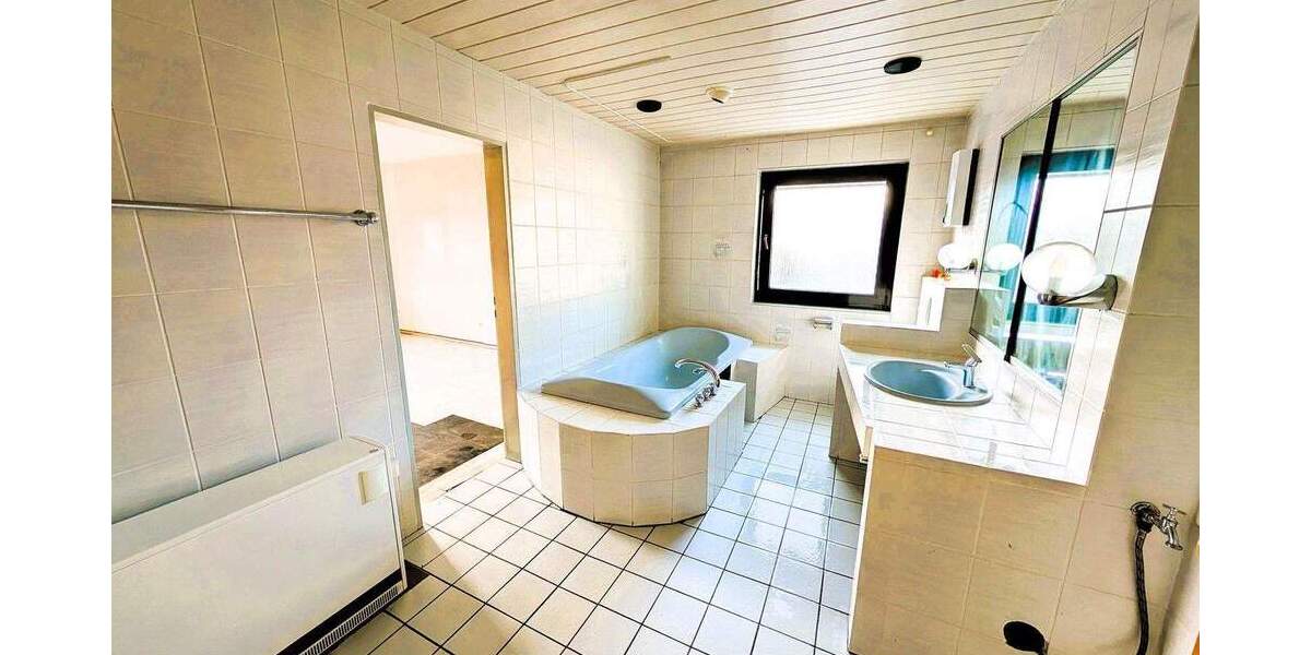 Etagenwohnung Mülheim an der Ruhr Saarn - 3 Zimmer, 95 m&sup2;, 224.800&euro; | Angebot:24836469