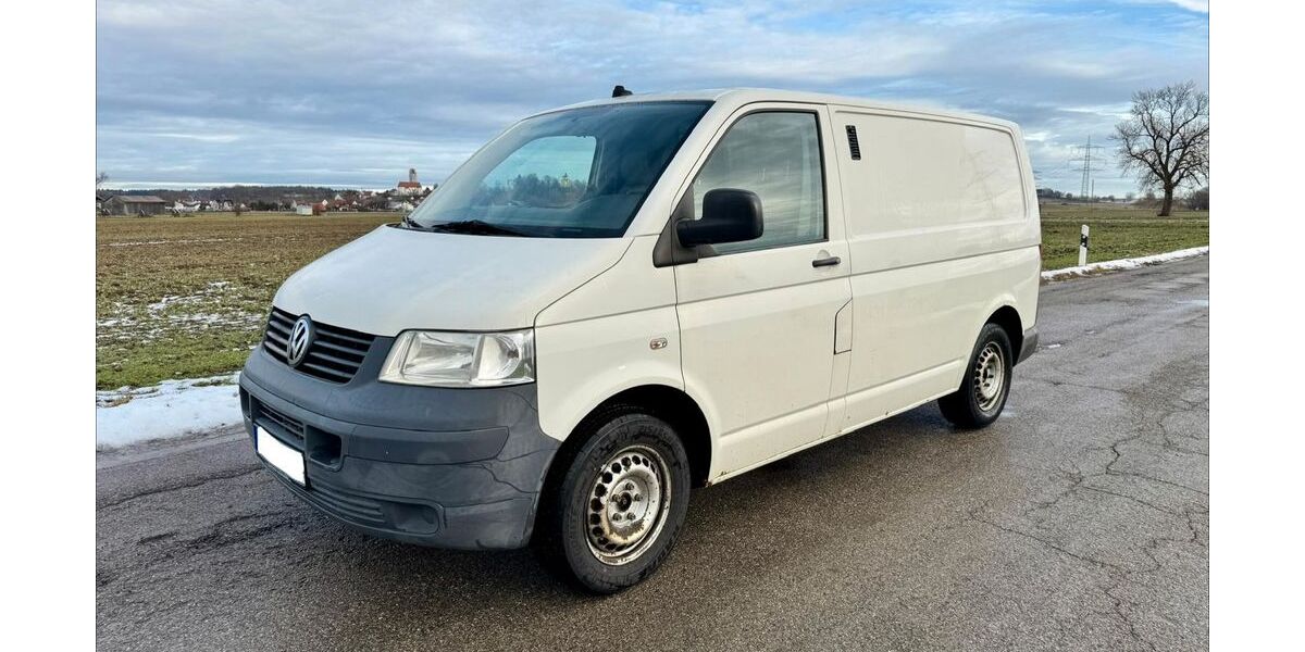 VW T5 Transporter 239.000 km 4.200 &euro; Kissing 86438