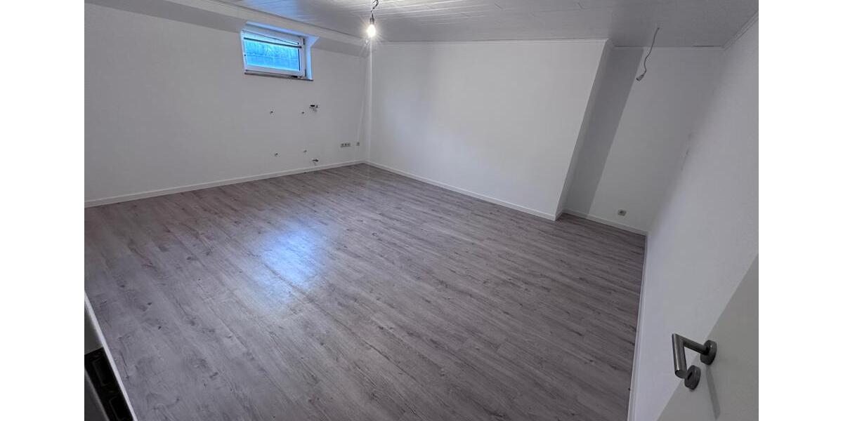 Etagenwohnung Korbach - 6 Zimmer, 125 m&sup2;, 249.000&euro; | Angebot:26762549