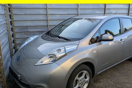 Nissan Leaf 47.955 km 6.450 &euro; Lübeck 23556