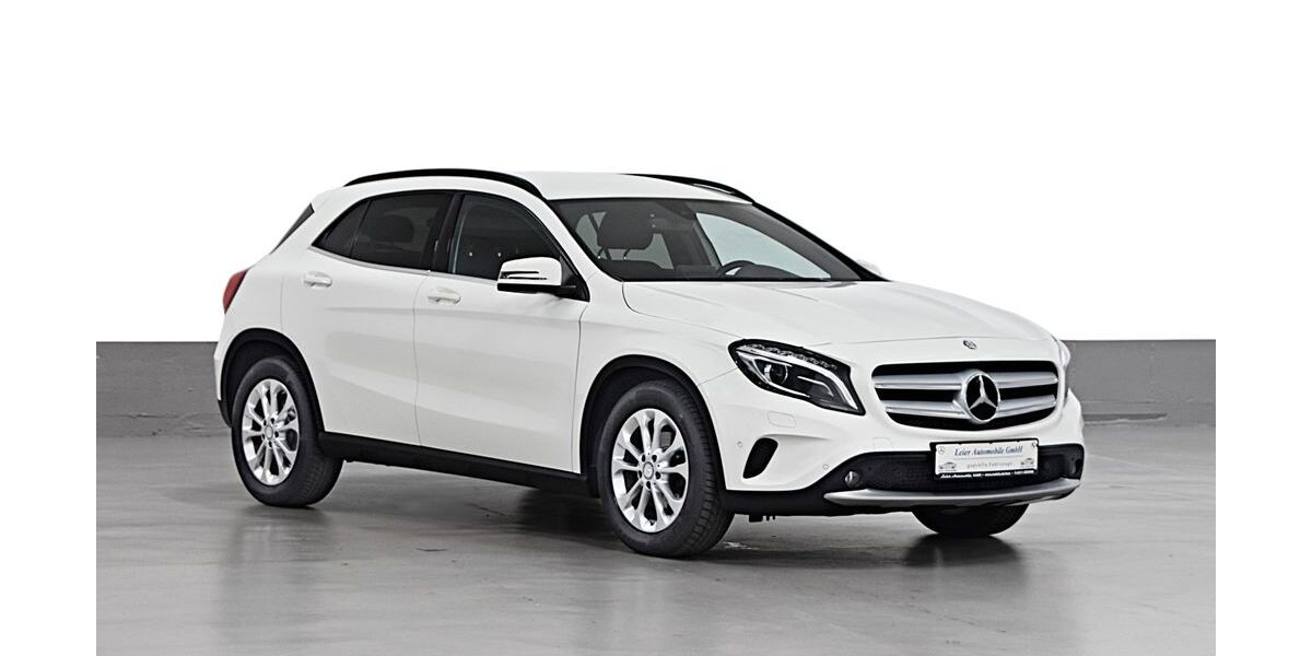 Mercedes-Benz GLA 180 128.034 km 16.990 &euro; Düsseldorf 40597