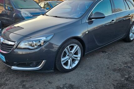 Opel Insignia 165.000 km 8.850 € Frankfurt amMain 60386