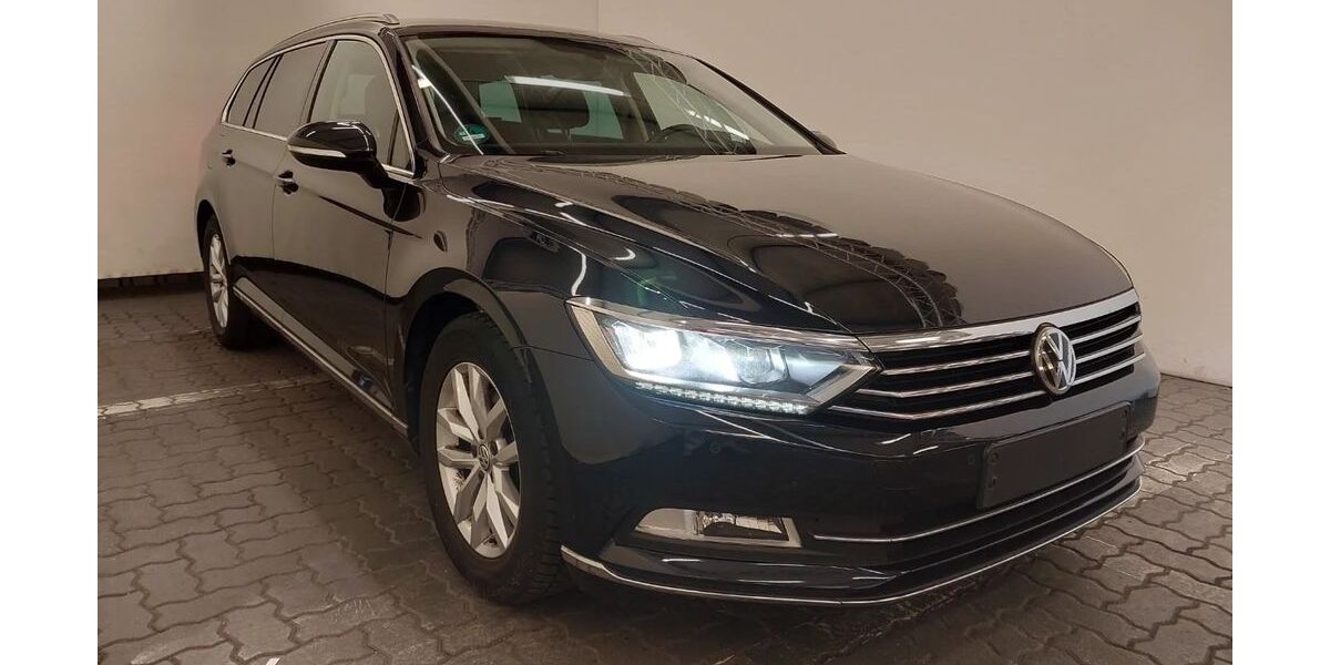 VW Passat 136.920 km 12.990 &euro; Neumünster 24536