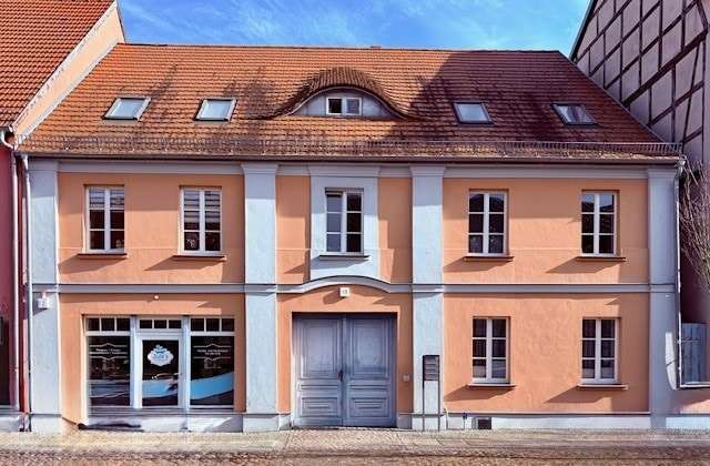 Einfamilienhaus Angermünde - 10 Zimmer, 237 m&sup2;, 320.000&euro; | Angebot:25403943