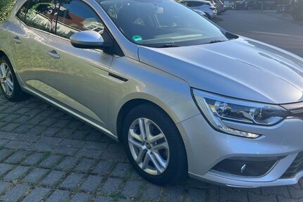Renault Megane 33.950 km 9.950 &euro; Mainz 55122