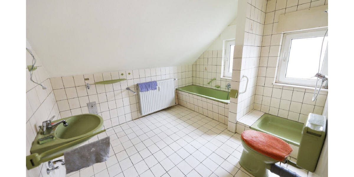 Mehrfamilienhaus, Wohnhaus Kalletal Erder - 8 Zimmer, 210 m&sup2;, 230.000&euro; | Angebot:26359244