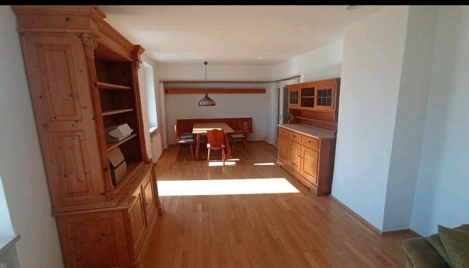 Erdgeschoßwohnung Ingolstadt Nordost - 7 Zimmer, 10 m&sup2;, 345&euro; | Angebot:26272771