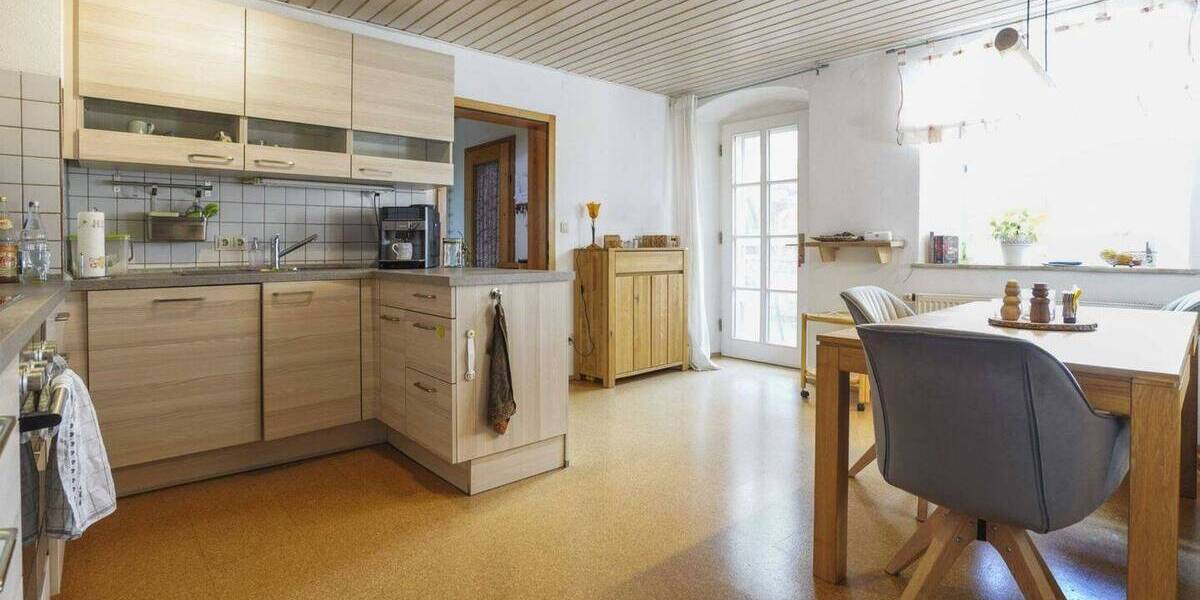Einfamilienhaus Hohenaltheim Niederaltheim - 8 Zimmer, 192 m&sup2;, 295.000&euro; | Angebot:26424295