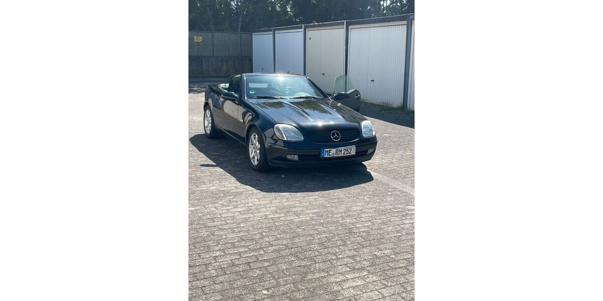 Mercedes-Benz SLK 200 61.000 km 10.900 &euro; Monheim am Rhein 40789