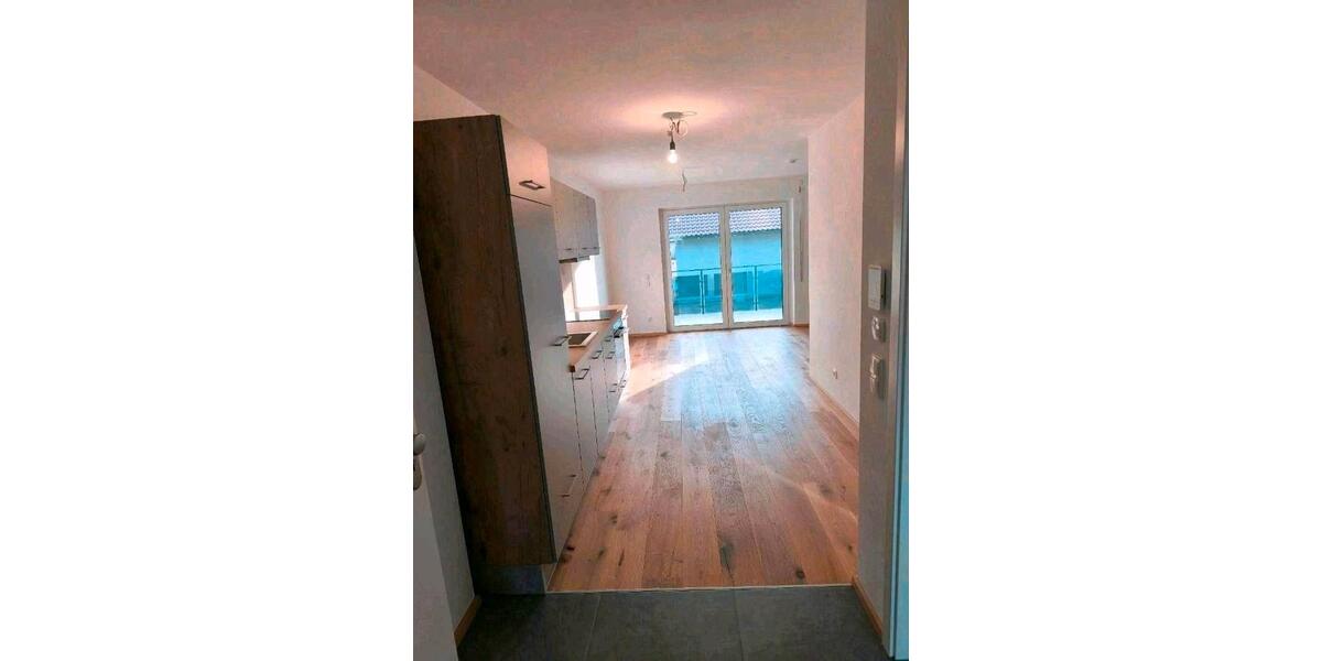 Etagenwohnung Cham - 2 Zimmer, 50 m&sup2;, 600&euro; | Angebot:25293824