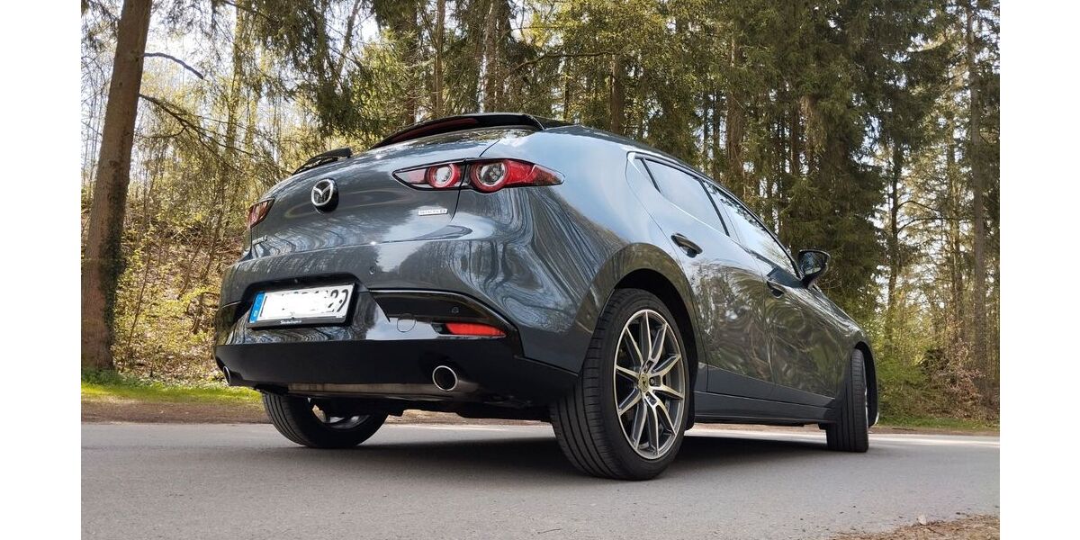 Mazda 3 65.000 km 15.500 &euro; Lüdenscheid 58511