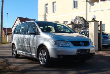 VW Touran 274.137 km 1.690 &euro; Mechterstädt 99880