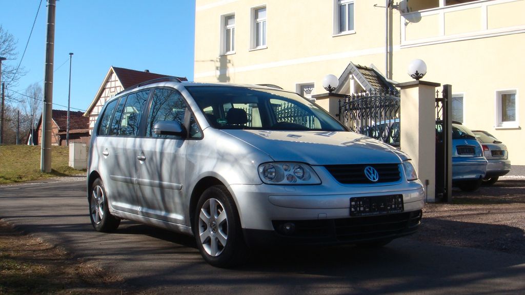 VW Touran 274.137 km 1.690 &euro; Mechterstädt 99880