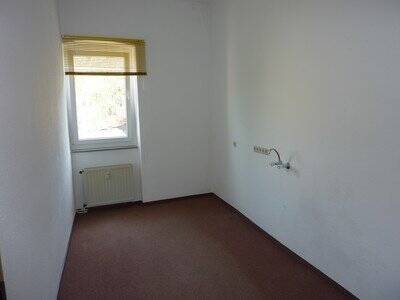Gewerbeobjekt Weißenfels - 5 Zimmer, 105 m&sup2;, 595&euro; | Angebot:25733075