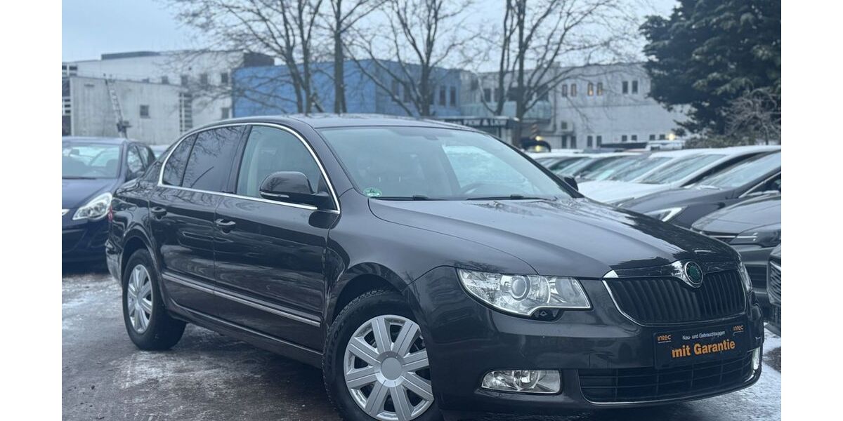 Skoda Superb 208.000 km 5.990 &euro; Berlin 13127