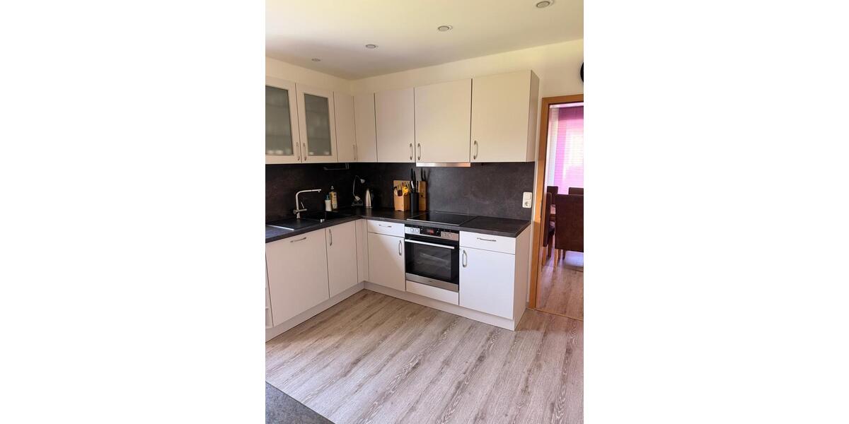 Einfamilienhaus Altenstadt an der Waldnaab - 6 Zimmer, 160 m&sup2;, 560.000&euro; | Angebot:26693100