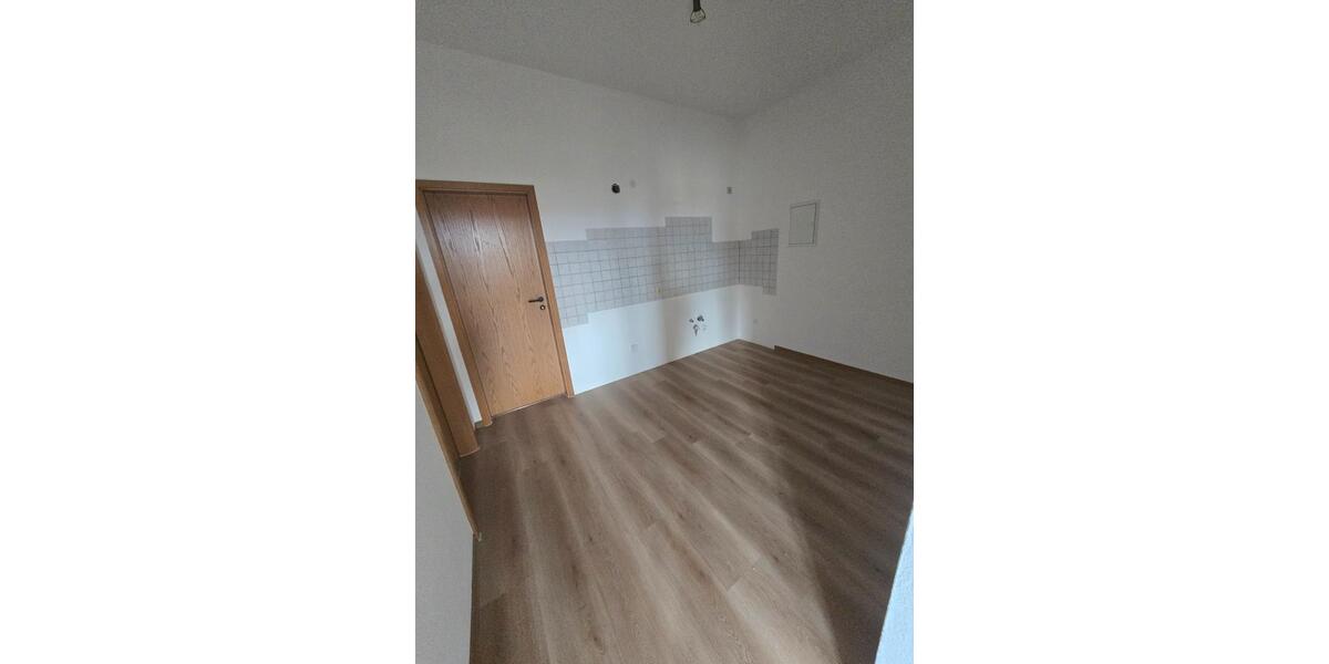 Etagenwohnung Waltershausen - 3 Zimmer, 56 m&sup2;, 391&euro; | Angebot:25783759