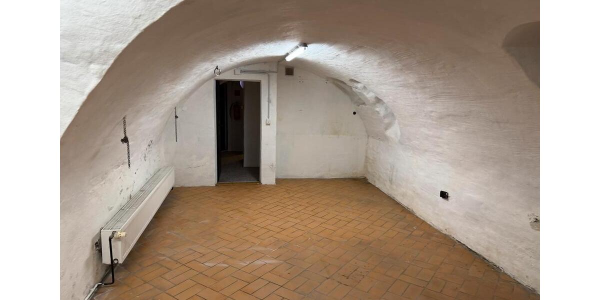 Gewerbeobjekt Steinbach (Taunus) - 400&euro; | Angebot:26623585