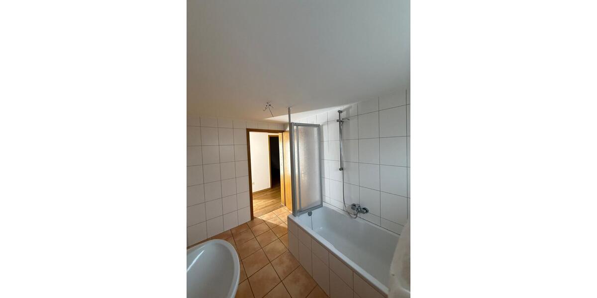 Etagenwohnung Oberhaid - 2 Zimmer, 63 m&sup2;, 430&euro; | Angebot:26649881