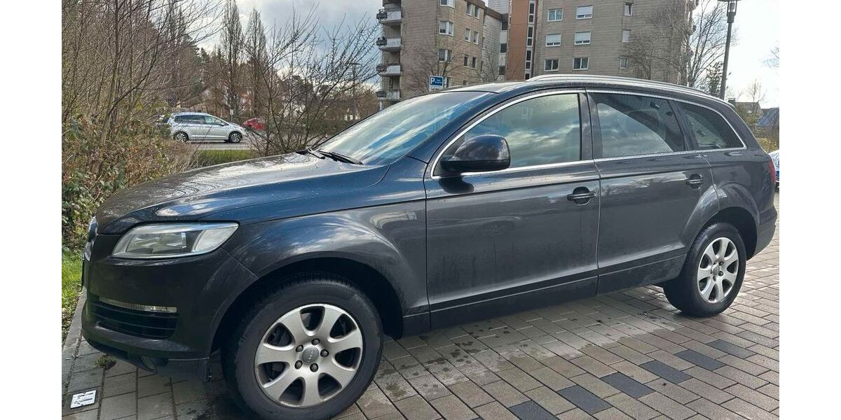 Audi Q7 229.000 km 5.400 &euro; Friedrichshafen 88046