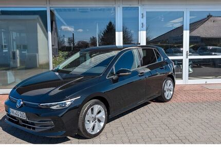 VW Golf 4.000 km 30.900 &euro; Anklam 17389