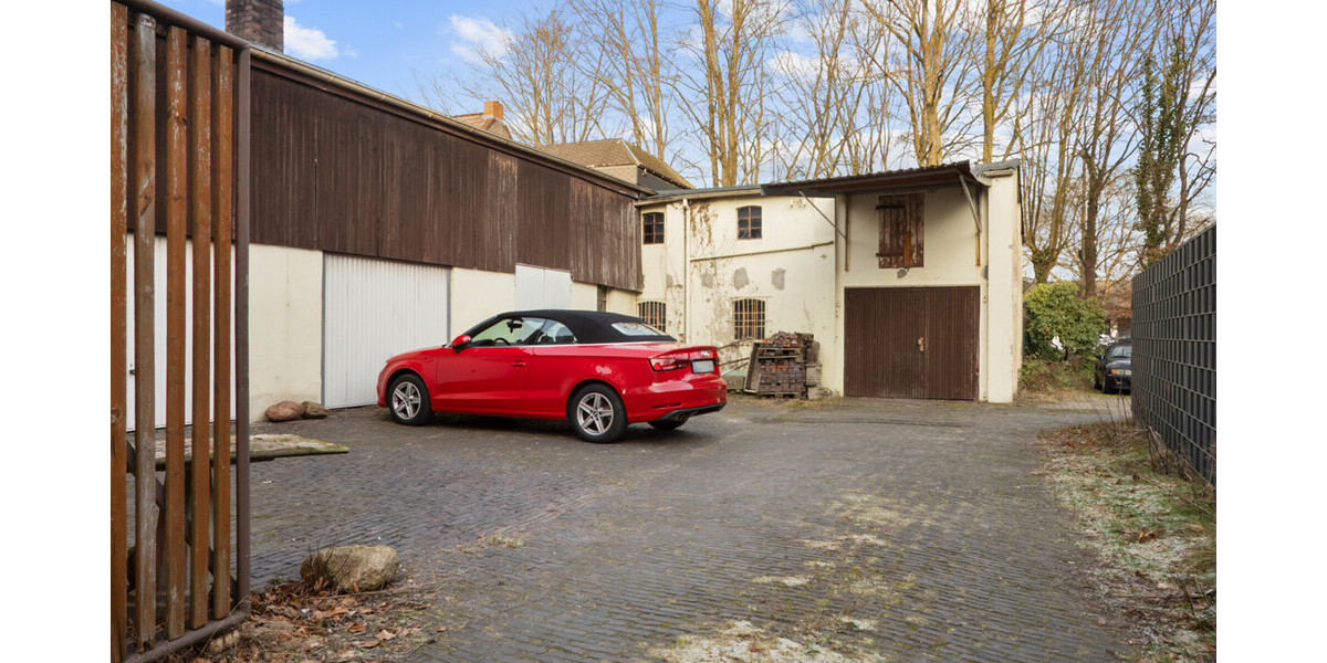 Delmenhorst-Stadtmitte Historische Stadtvilla mit zwei Wohneinheiten und Ausbaureserve - Zweifamilienhaus Delmenhorst | Angebot:25097305
